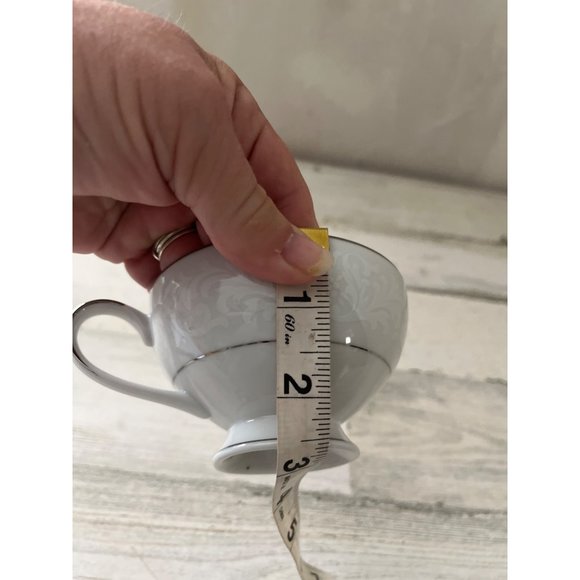 Mikasa Bridal Veil 5559 white cup with silver bands - Picture 5 of 5